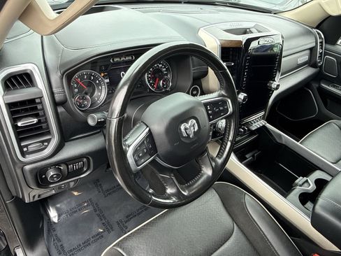 Used 2021 RAM 1500 Laramie w/ Advanced Safety Group AWD/4WD image 16