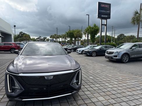 Used 2024 Cadillac Lyriq Luxury w/ Nappa Leather Package RWD image 3