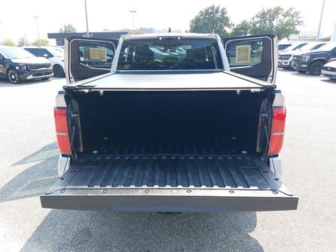Used 2025 Toyota Tacoma TRD Sport AWD/4WD image 13