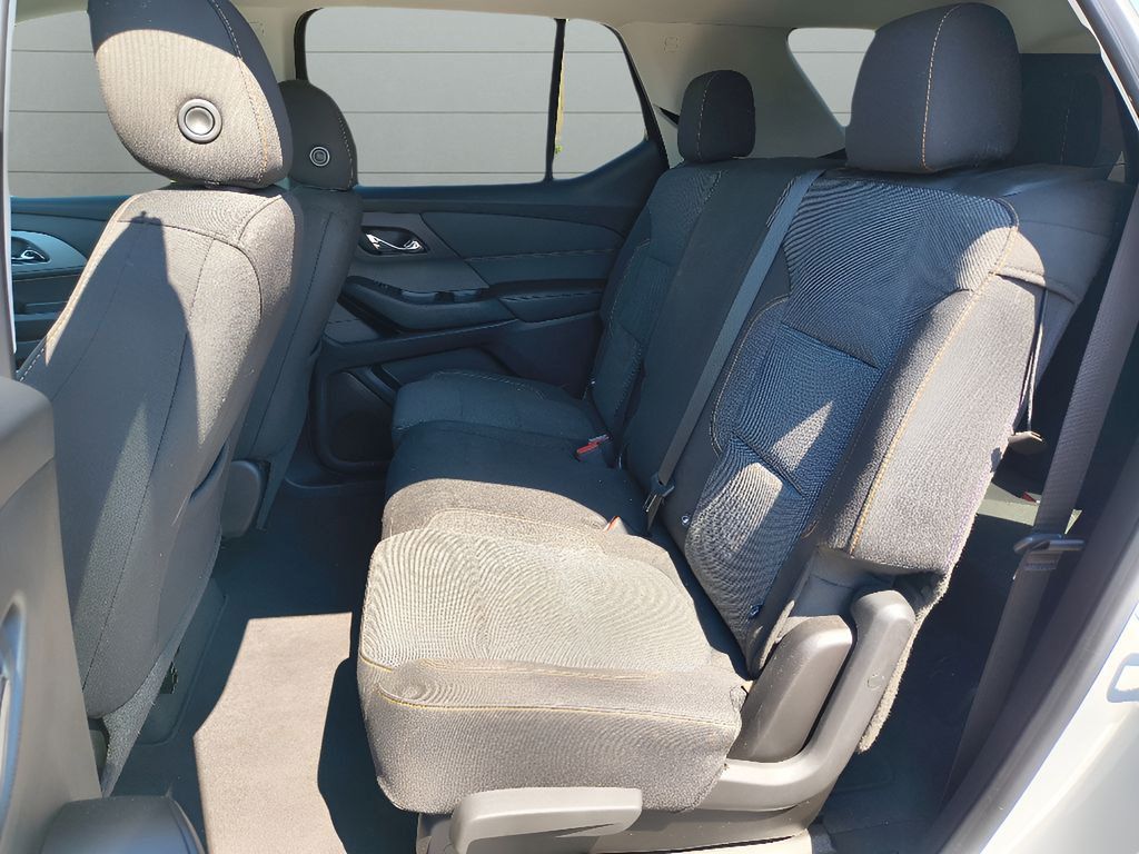 Used 2020 Chevrolet Traverse LS FWD image 26