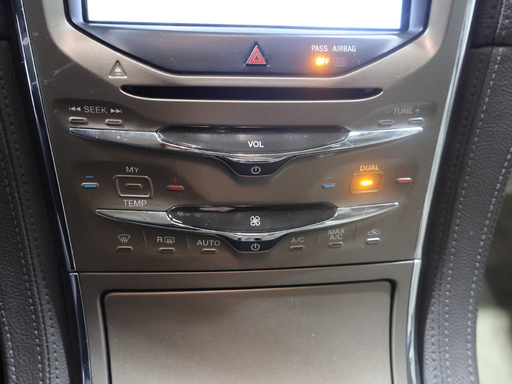 Used 2015 Lincoln MKX AWD w/ Equipment Group 101A image 28