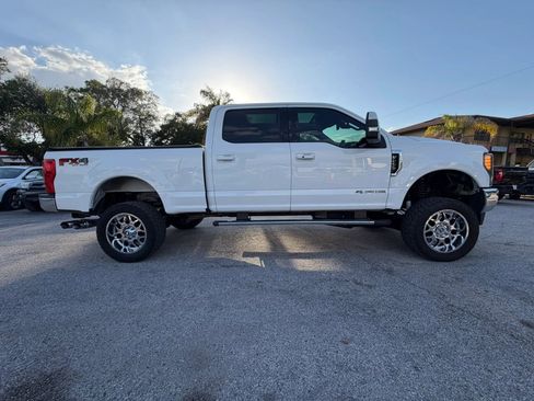 Used 2017 Ford F250 Lariat w/ Lariat Ultimate Package AWD/4WD image 8