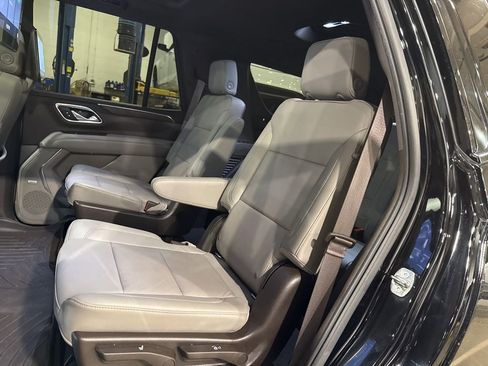 Used 2021 Chevrolet Tahoe Z71 w/ Rear Media and Nav Package image 35