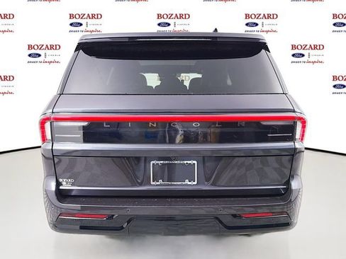 New 2026 Lincoln Navigator Reserve w/ Jet Appearance Package AWD/4WD image 6