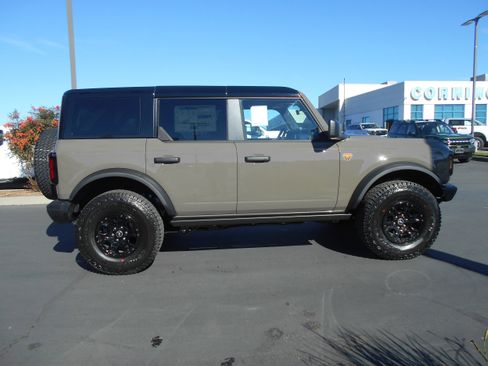 New 2025 Ford Bronco Badlands w/ Sasquatch Package image 31