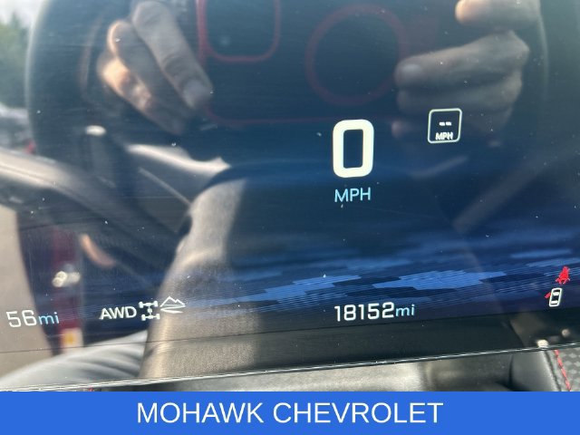 Used 2025 Chevrolet Equinox RS AWD/4WD image 12