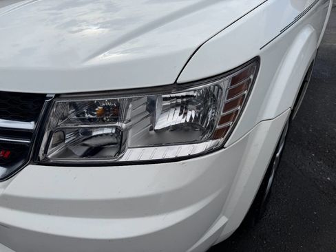 Used 2016 Dodge Journey SE w/ Flexible Seating Group image 3