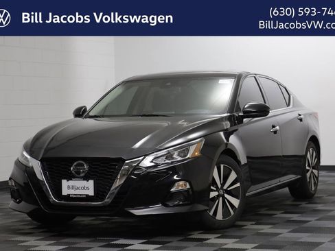 Used 2020 Nissan Altima 2.5 SL FWD image 1