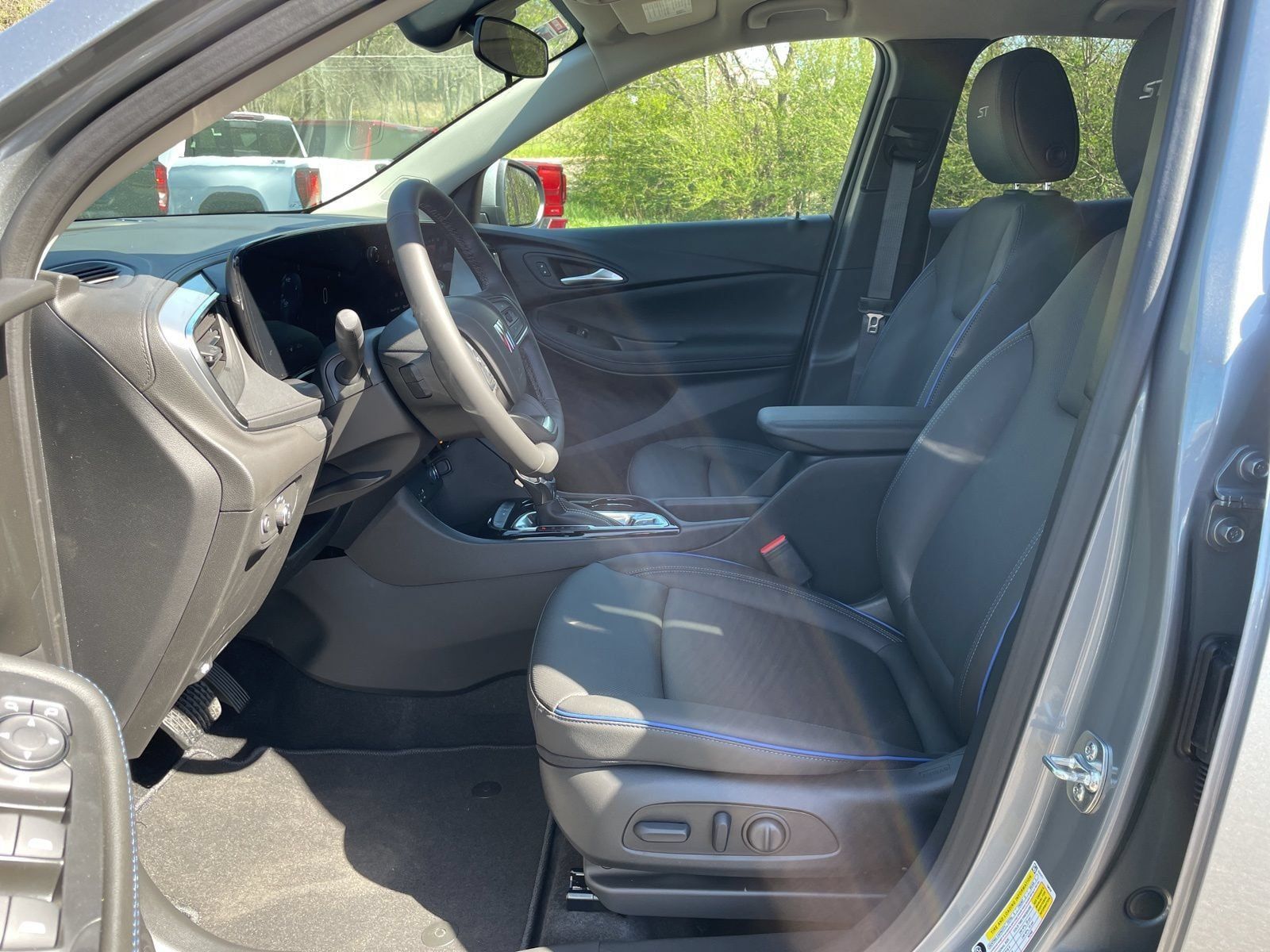 New 2026 Buick Encore GX Sport Touring w/ Comfort Package FWD image 14