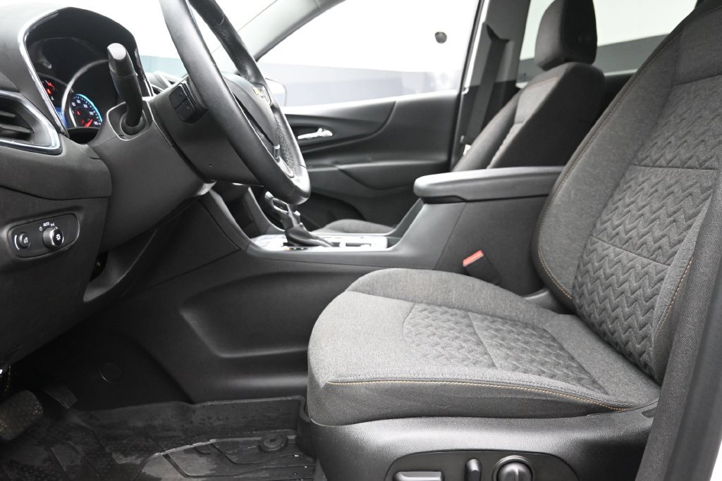 Used 2024 Chevrolet Equinox LT w/ LPO, Floor Liner Package AWD/4WD image 17