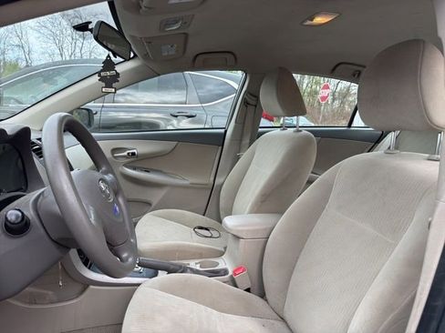 Used 2010 Toyota Corolla image 14