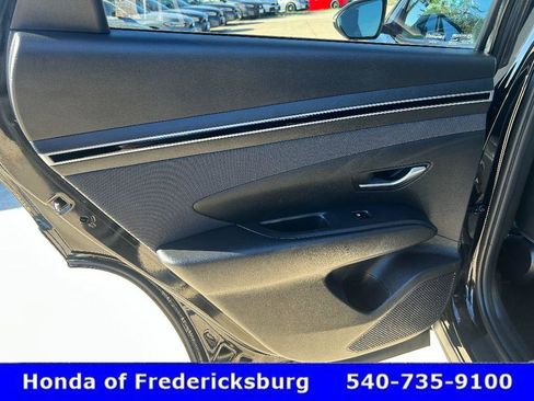 Used 2023 Hyundai Tucson SEL w/ Convenience Package image 16