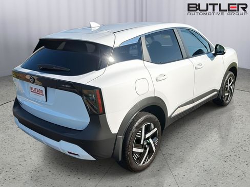 Used 2025 Nissan Kicks SV FWD image 6