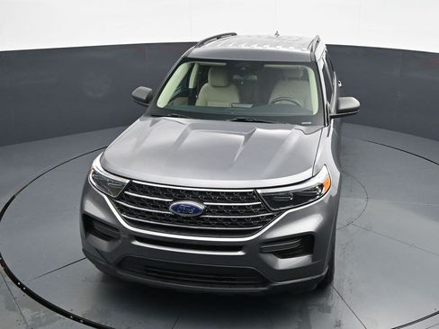 Used 2021 Ford Explorer XLT RWD image 13