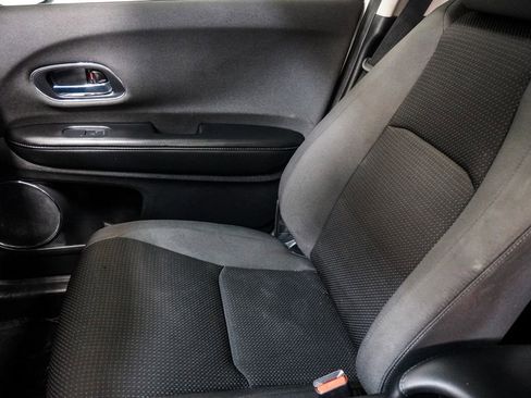 Used 2022 Honda HR-V EX image 31