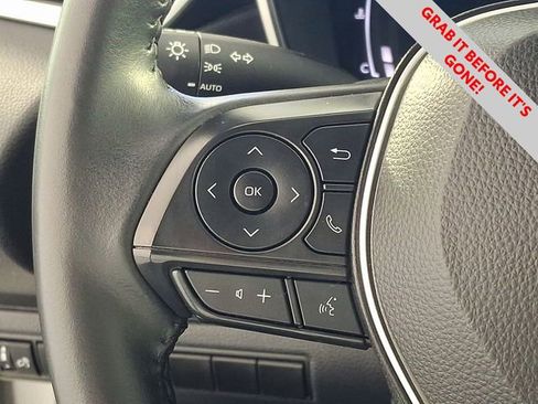 Certified 2025 Toyota Corolla XSE image 25