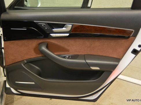 Used 2012 Audi A8 L 4.2 w/ Rear Seat Comfort Pkg image 10