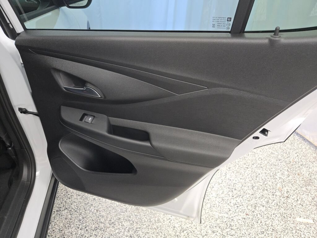 New 2026 Buick Envista Preferred w/ Convenience I Package FWD image 9