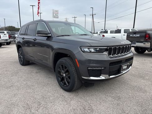 Used 2022 Jeep Grand Cherokee L Limited image 8