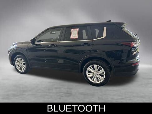 Used 2025 Mitsubishi Outlander ES FWD image 5