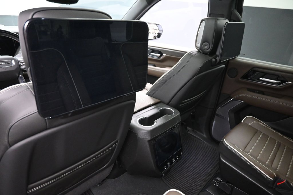 Used 2026 GMC Yukon Denali Ultimate AWD/4WD image 22