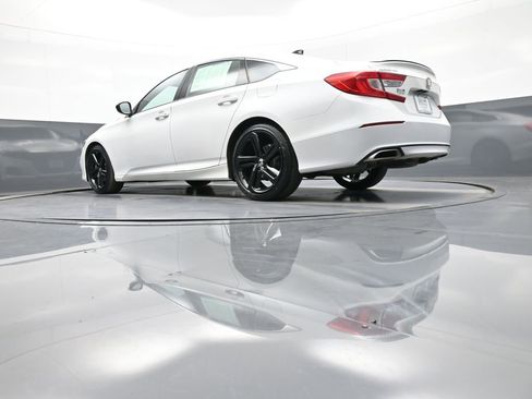 Certified 2022 Honda Accord Sport image 31