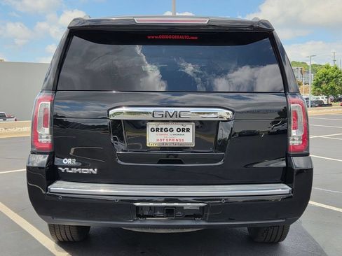Used 2017 GMC Yukon Denali AWD/4WD image 6