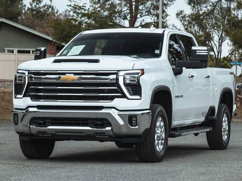Used 2024 Chevrolet Silverado 2500 LTZ image 17