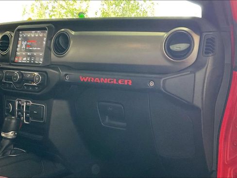Used 2021 Jeep Wrangler Unlimited Sport AWD/4WD image 22