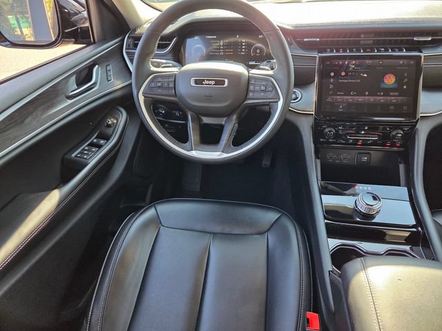Used 2023 Jeep Grand Cherokee L Limited RWD image 16