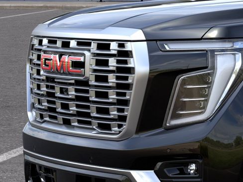 New 2026 GMC Yukon Denali w/ Advanced Technology Package AWD/4WD image 16