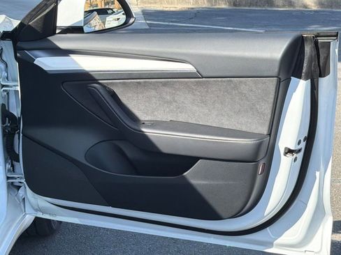 Used 2023 Tesla Model 3 Standard Range image 35