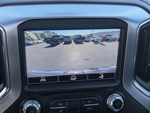 Used 2022 GMC Sierra 1500 SLT w/ SLT Premium Plus Package AWD/4WD image 15
