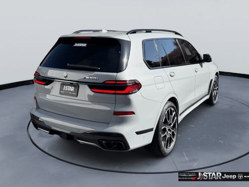 Used 2025 BMW X7 M60i w/ M Sport Professional Package AWD/4WD image 5