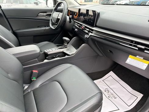 New 2026 Kia Sportage EX FWD image 22