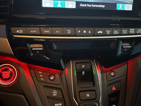 Used 2025 Honda Odyssey Sport-L image 22