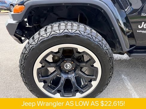 Used 2019 Jeep Wrangler Unlimited Sahara AWD/4WD image 27