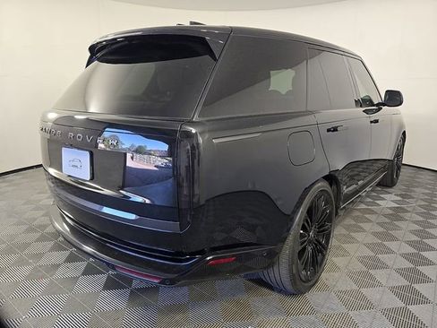 Certified 2025 Land Rover Range Rover SE AWD/4WD image 5