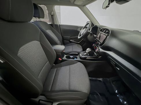Used 2021 Kia Soul EX FWD image 31