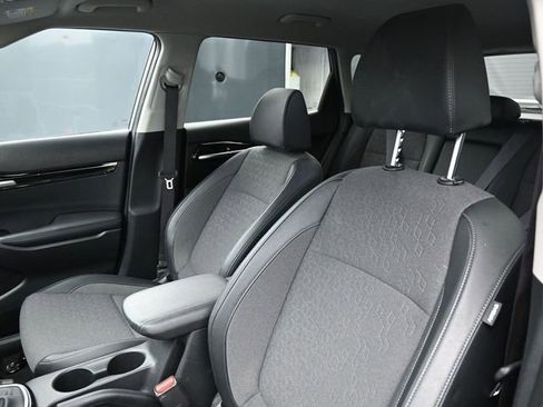 Used 2025 Kia Seltos S image 15