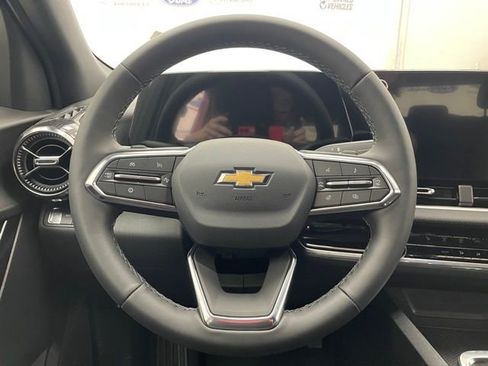 New 2026 Chevrolet Equinox LT w/ Safety and Technology Package AWD/4WD image 10