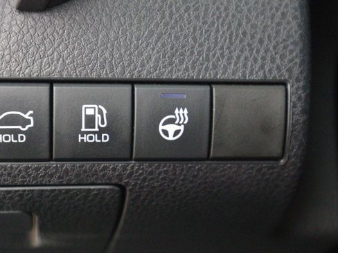 Used 2022 Toyota Camry XSE w/ Cold Weather Package FWD image 18