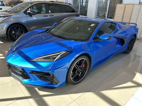 Used 2024 Chevrolet Corvette Stingray Coupe w/ Z51 Performance Package image 5