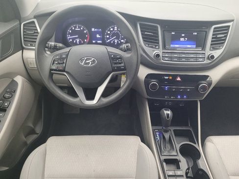 Used 2017 Hyundai Tucson SE AWD/4WD image 22