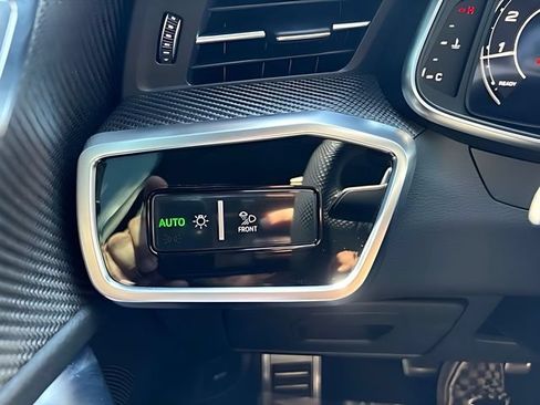 Used 2022 Audi RS 6 w/ Executive Package AWD/4WD image 16
