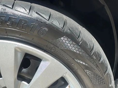 Used 2019 Nissan Sentra S image 11