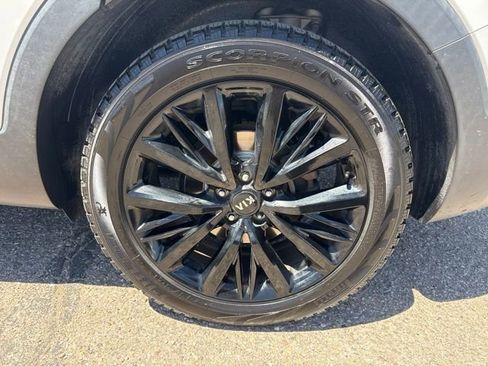 Used 2021 Kia Telluride SX FWD image 12