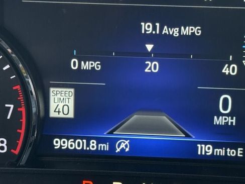 Used 2020 Ford Explorer Limited RWD image 16