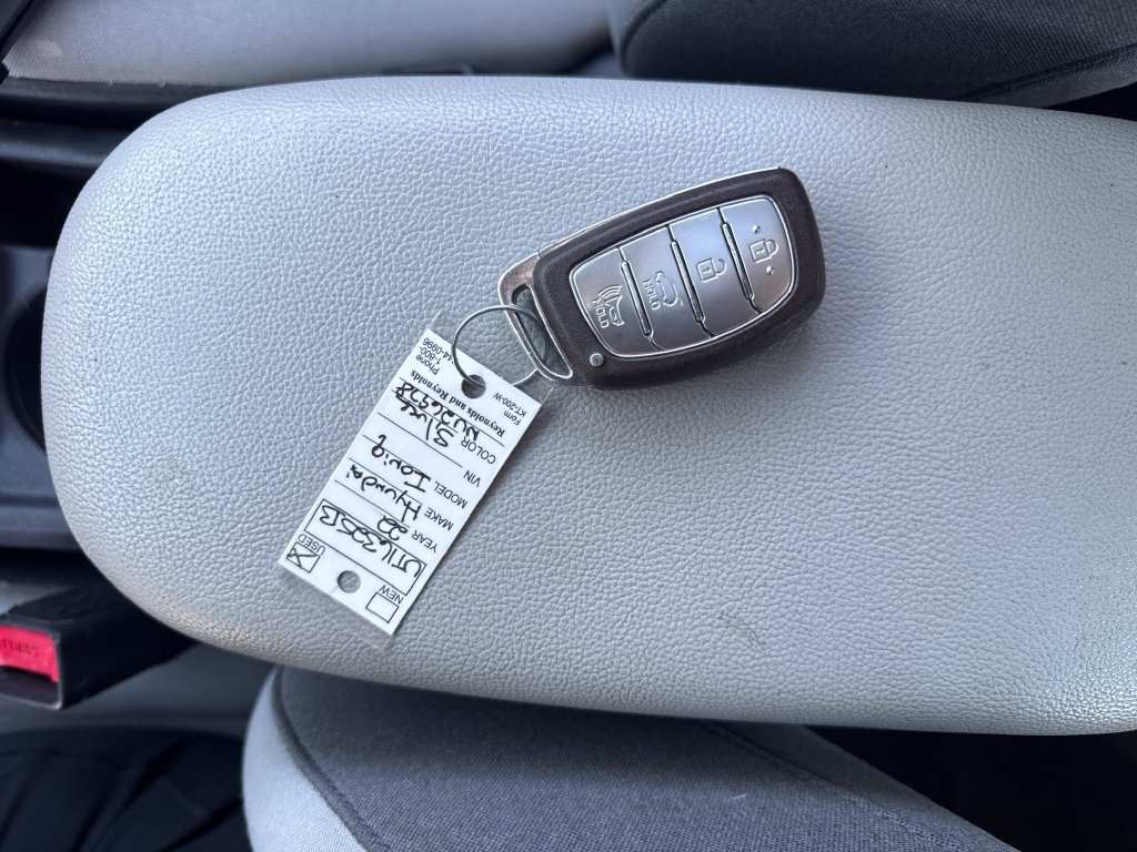 Used 2022 Hyundai Ioniq SEL FWD image 34