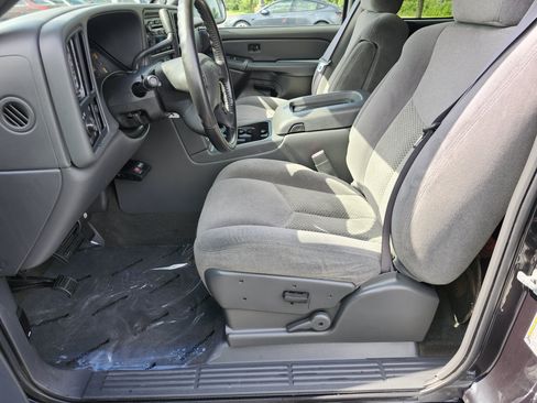 Used 2005 Chevrolet Silverado 1500 LS w/ Safe And Sound Package RWD image 21